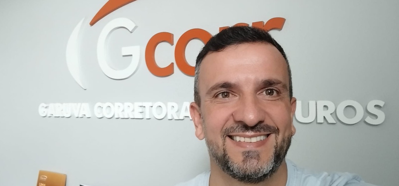 O corretor de seguros Daniel Reinert O corretor de seguros Daniel Reinert