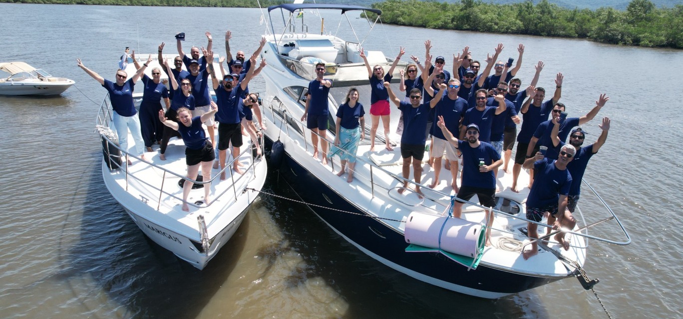 Confraternização com os corretores premiados Confraternização com os corretores premiados