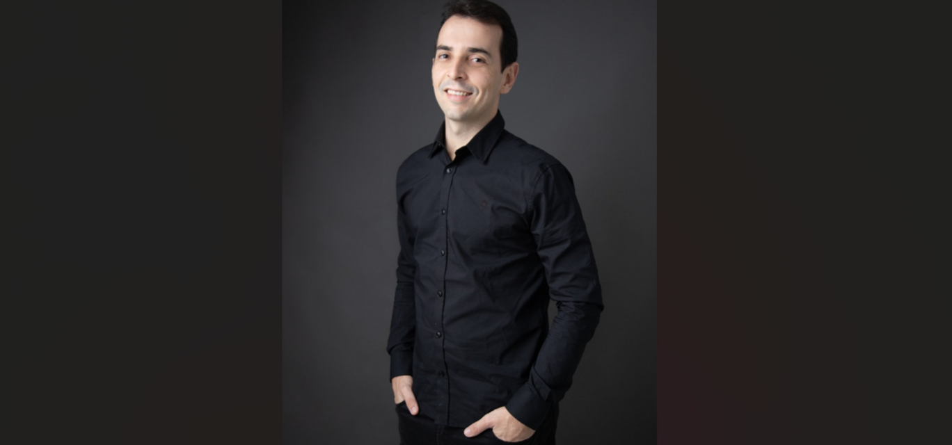 O corretor de seguros Alcides Junior O corretor de seguros Alcides Junior