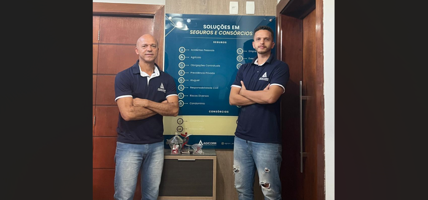 Arnaldo Oliveira e o filho Vinicius Fortuna Oliveira Arnaldo Oliveira e o filho Vinicius Fortuna Oliveira